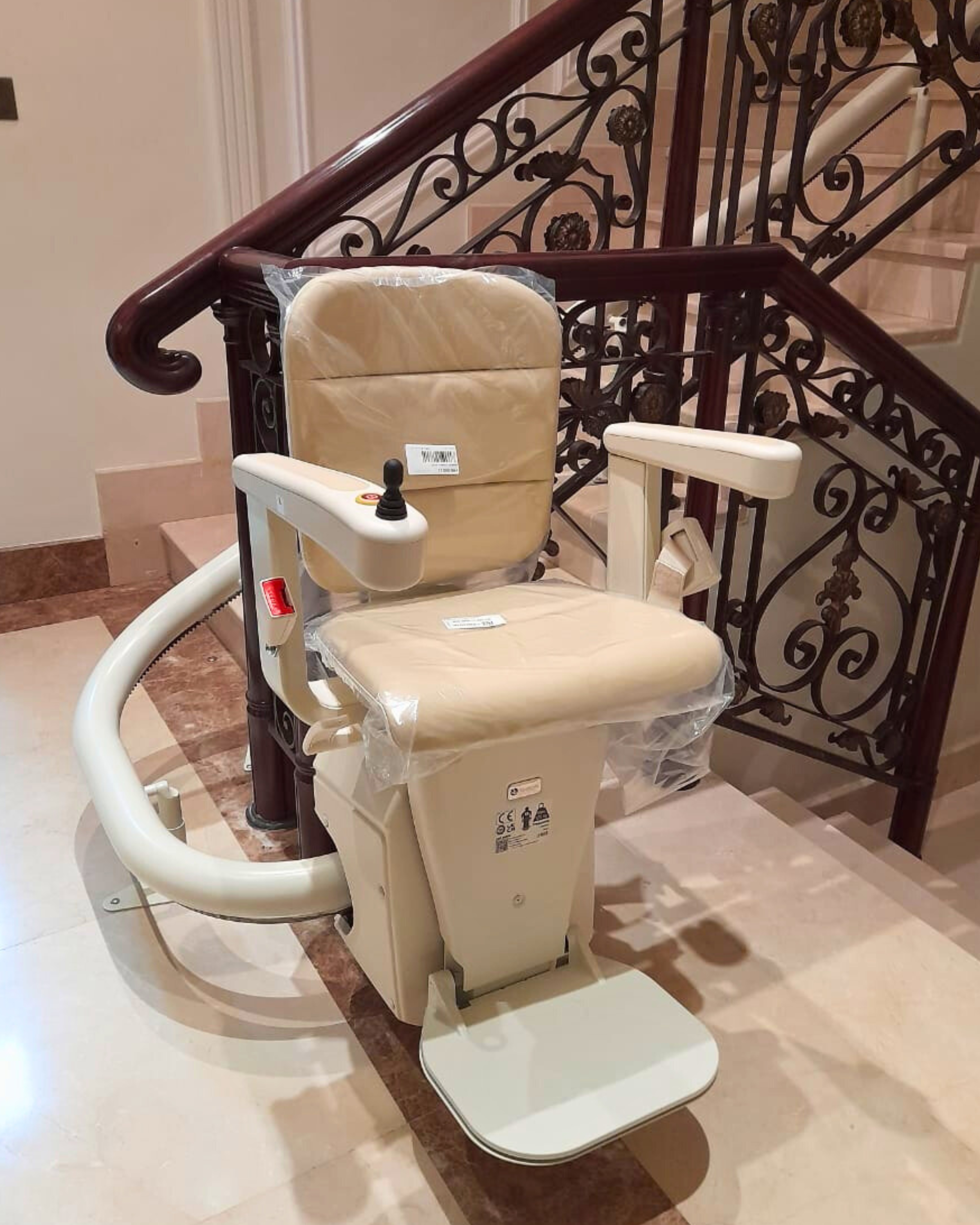 lift suppliers in uae