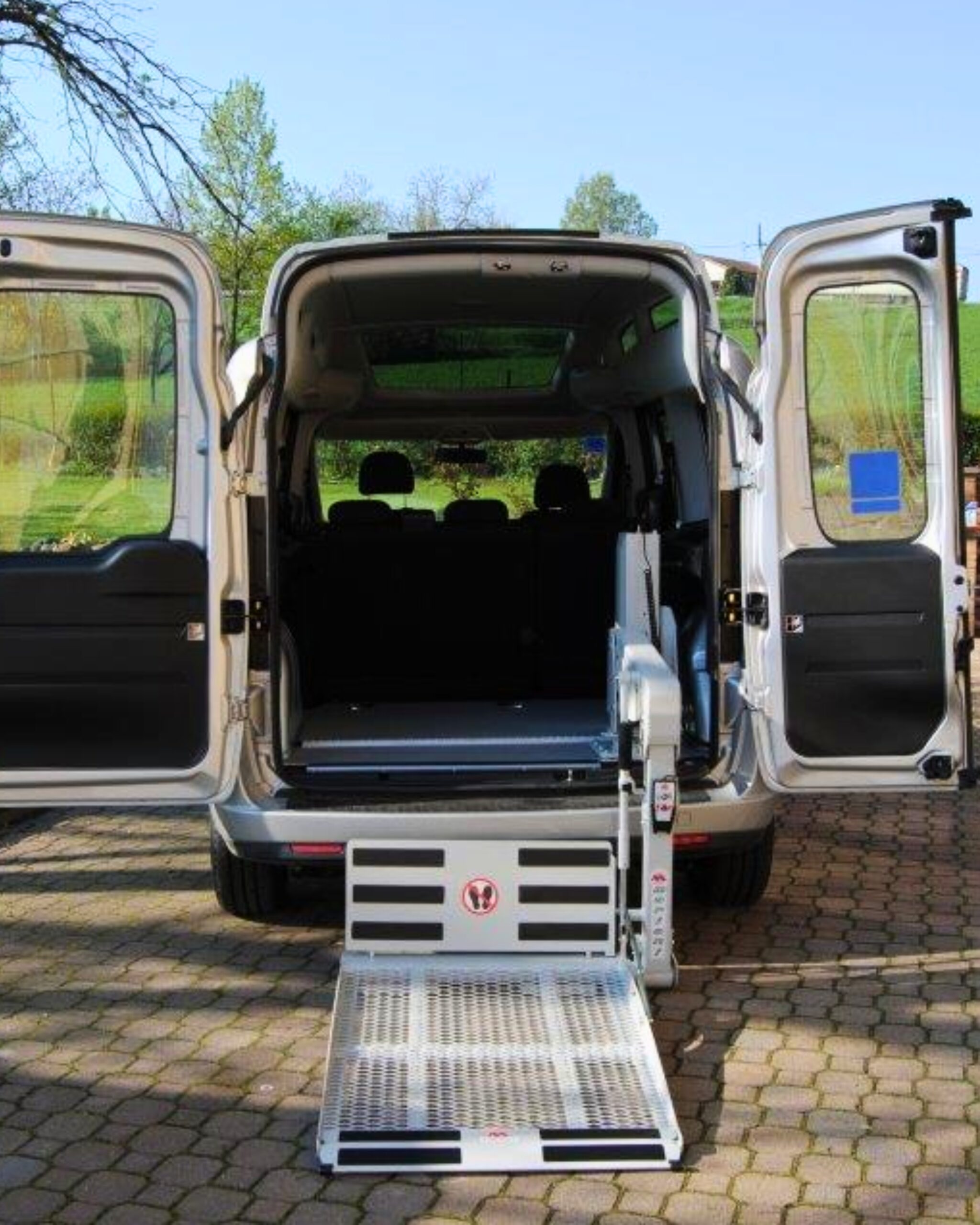 Vehicle Platform Lifts